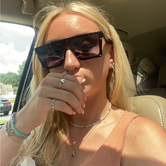 Meet your Posher, Avery - Picture 4 of 4